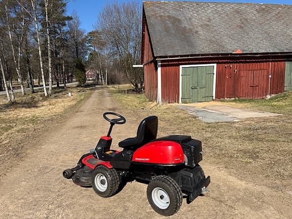 Åkgräsklippare Jonsered FR2211M