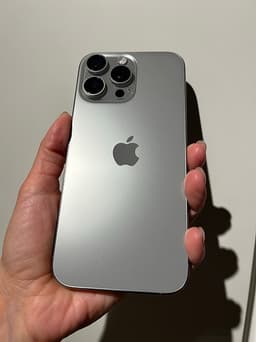 Apple iPhone 16 pro max 256 GB /  97% battery / Warantee Finn’s