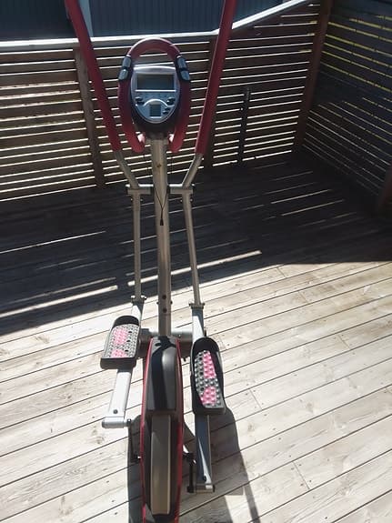 Crosstrainer röd grå