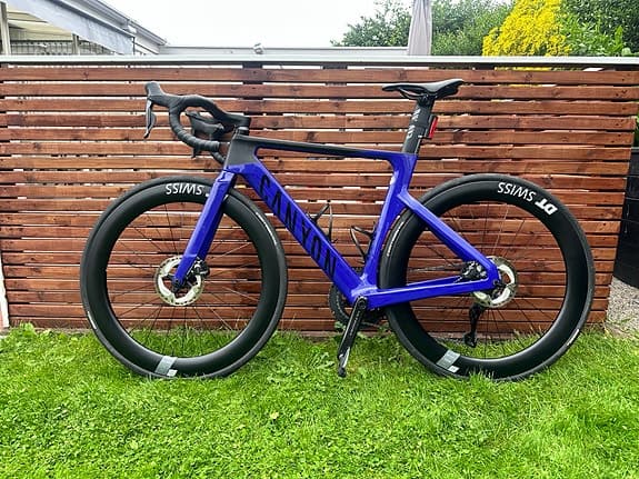 Canyon Aeroad CF SLX 8 – 2024 | Nyskick |