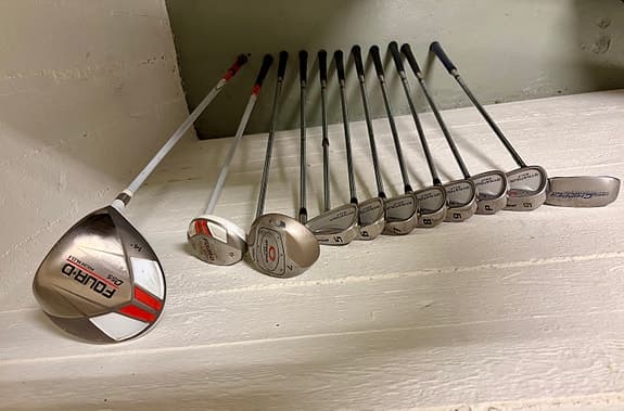 Golfklubbor/golfset dam