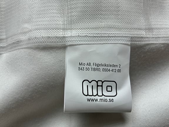4 st gardinlängder Mio vit sammet