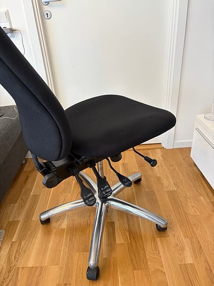 Ergonomisk kontorsstol från Officeline