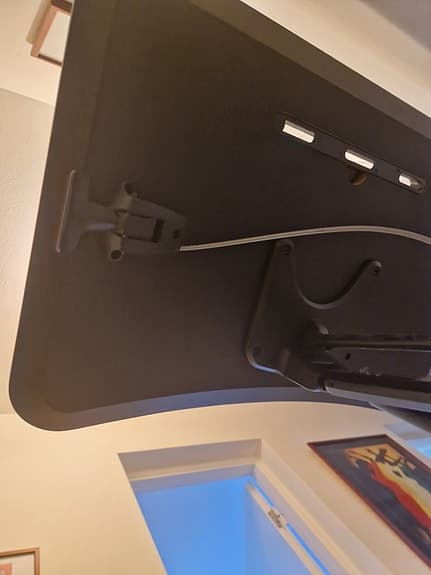 Höj- och sänkbart laptopbord svart