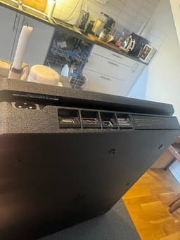 Sony PlayStation 4 Slim spelkonsol svart