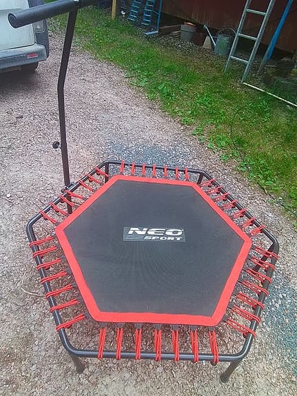 Studsmatta för training. Ca 120 cm diameter