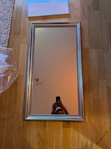 IKEA spegel med silverfärgad ram