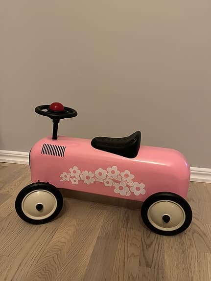 Rosa gåbil - retro modell med tuta