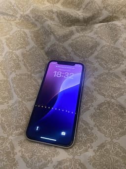 Apple iPhone 11 smartphone 64 GB vit