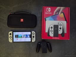 Nintendo Switch Oled mycket fint skick