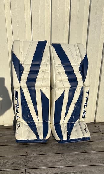 True 7X3 målvaktsbenskydd 31+1vit blå