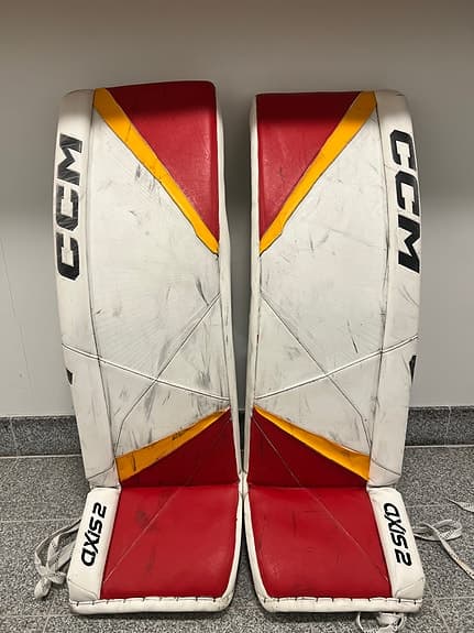 CCM Axis 2 ”35+2 vita med padskinz
