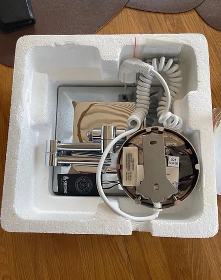 Smedbo Outline sminkspegel med belysning väggmonterad