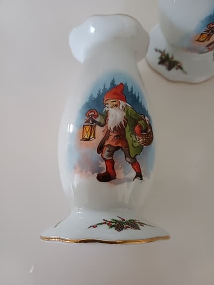2 Ljusstakar Gammeldags Jul