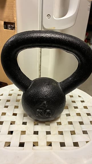 Kettlebell 4 kg svart gjutjärn