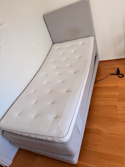 KungSängen Kirai Anouk ställbar säng 90x200 cm grå