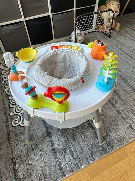 Skip Hop Explore &activity center