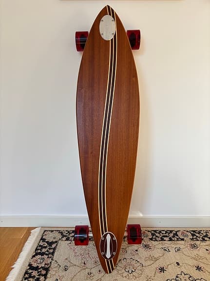 Braker longboard California ink väggfäste