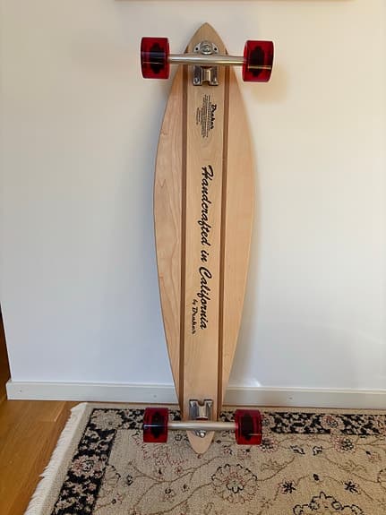 Braker longboard California ink väggfäste