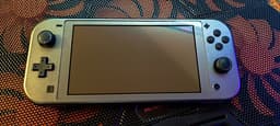 Nintendo Switch Lite Pokémon Edition grå med originalkartong