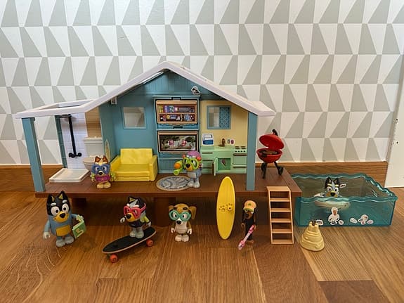 Bluey lekset hus med figurer och tillbehör