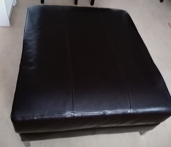Pall / fotpall mörkt brunn konstläder 96x96 cm