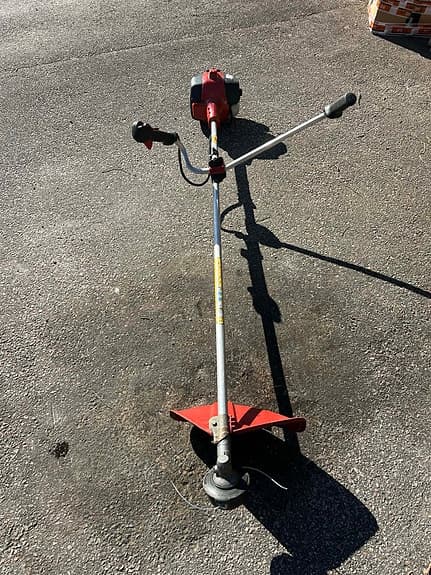 Jonsered CC 2128 röjsåg med sele