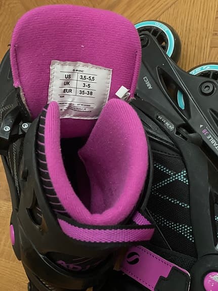 SOC rullskridskor/inlines, justerbar stl. 35-38