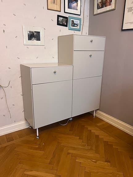 Skåp i hög kvalitet, ljusgrått