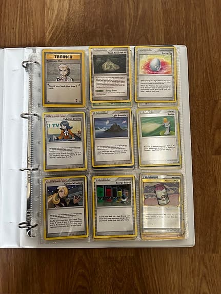 Pokémon samling spelkort i pärm