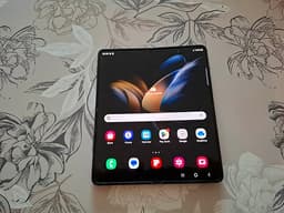 Samsung Galaxy Z Fold 4