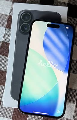 Apple iPhone 16, 128 GB, svart, 100% batterihälsa