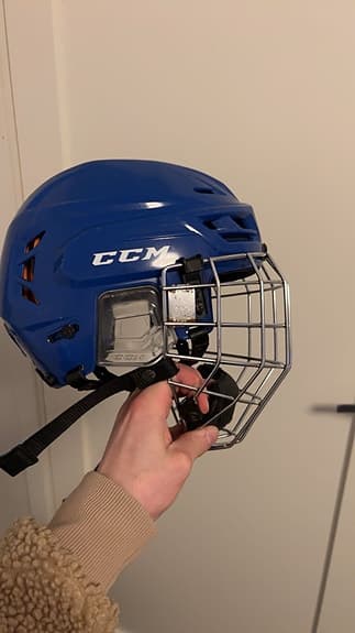 CCM Tacks 710 hockeyhjälm blå / Jofa Galler