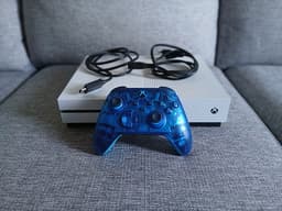 Microsoft Xbox One spelkonsol med handkontroll vit