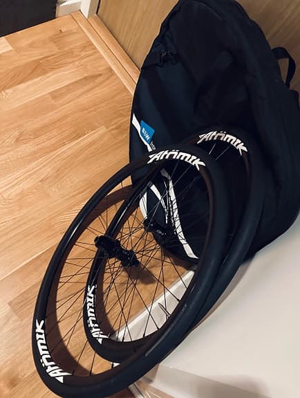 Atömik Lightweight Wheels - PREMIUM HAND-BUILT ROAD BIKE WHEELSET