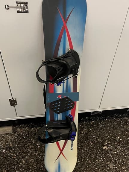 Snowboard med bindningar – perfekt för nybörjare