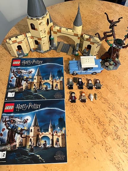 LEGO Harry Potter Piskande pilträdet vid Hogwarts