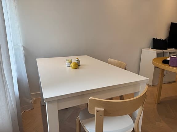 SÄLJES: IKEA LANEBERG utdragbart matbord, vitt - 700 kr