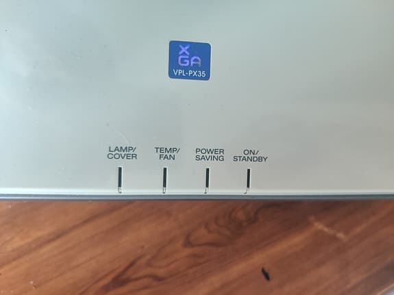 Projektor Sony VPL - PX 35 (äldre projektor)