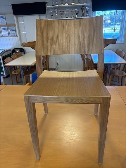 Lundbergs Möbler matgrupp – Sarek bord + 6 Tova karmstolar (NYTT)