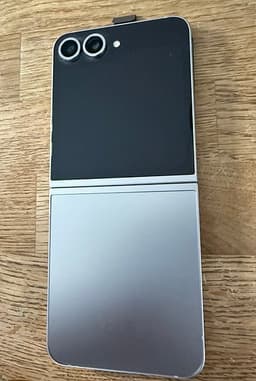 Samsung Galaxy Z Flip 6