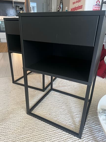 Två sängbord Ikea VIKHAMMER