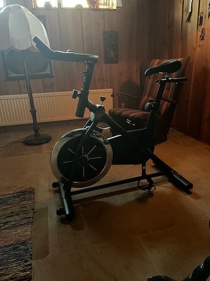 Titan Life S Line 450 motionscykel svart