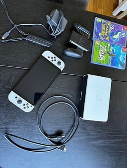 Nintendo Switch Oled + 5 spel