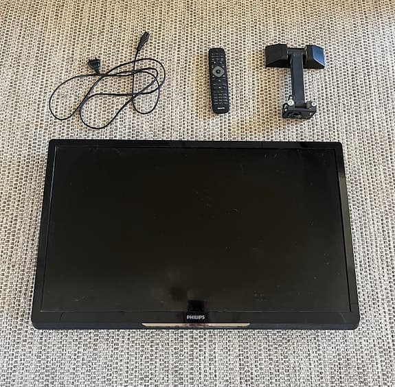Philips TV 32 tum svart (50-60hz)