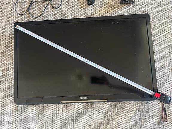 Philips TV 32 tum svart (50-60hz)