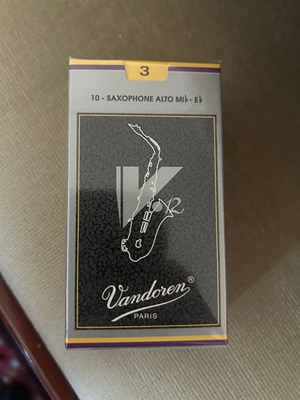Vandoren V12 altsax. Hårdhet 3. Ny obruten förpackning.