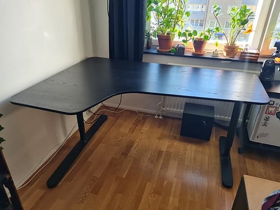 IKEA "Bekant" hörnskrivbord, skrivbord
