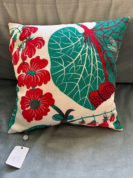 Svenskt tenn Kudde - Blommig