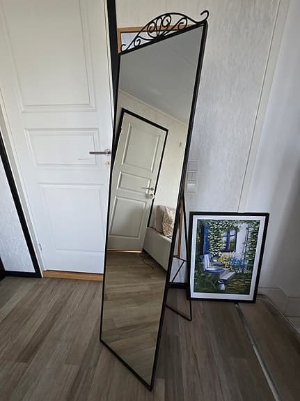 Ikea Karmsund spegel helkropp svart